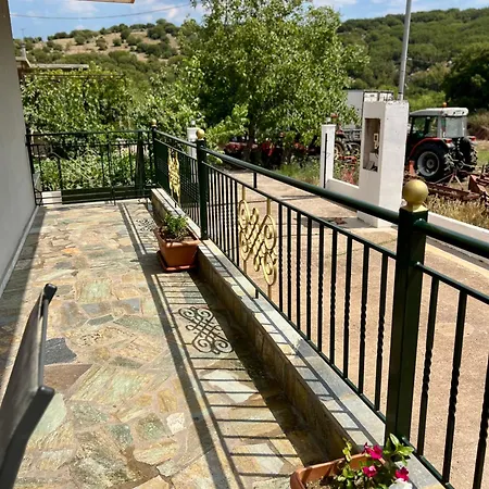 Kolovos House Feriehus *